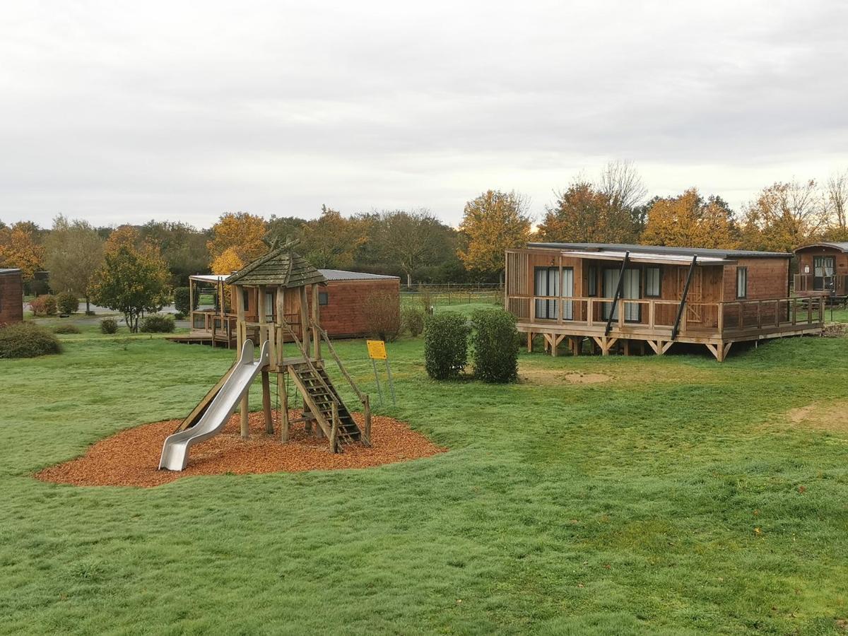 Lignières Le Village De Cottages - Le Pole Du Cheval Et De L'Ane מראה חיצוני תמונה